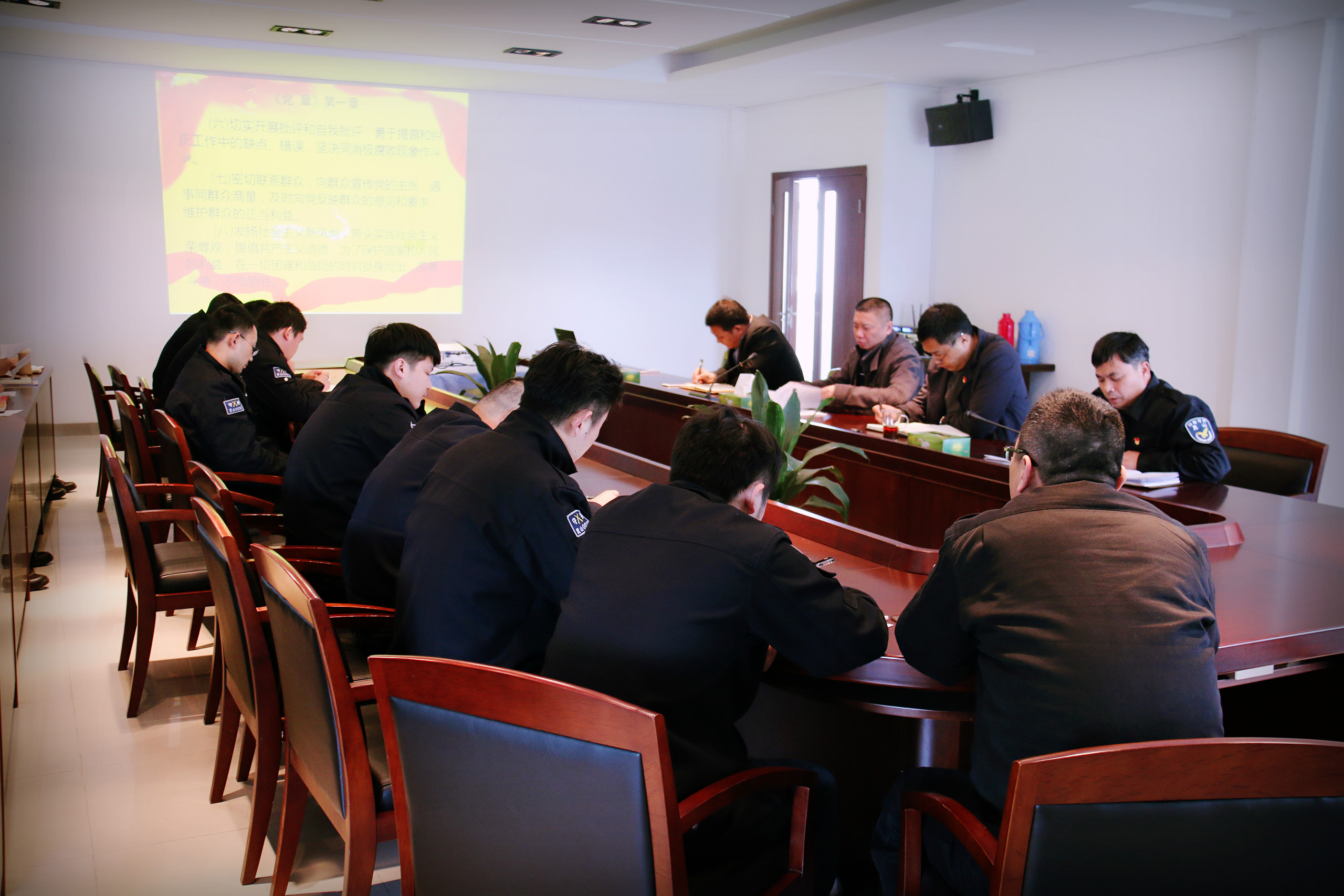 守押创新四问.JPG