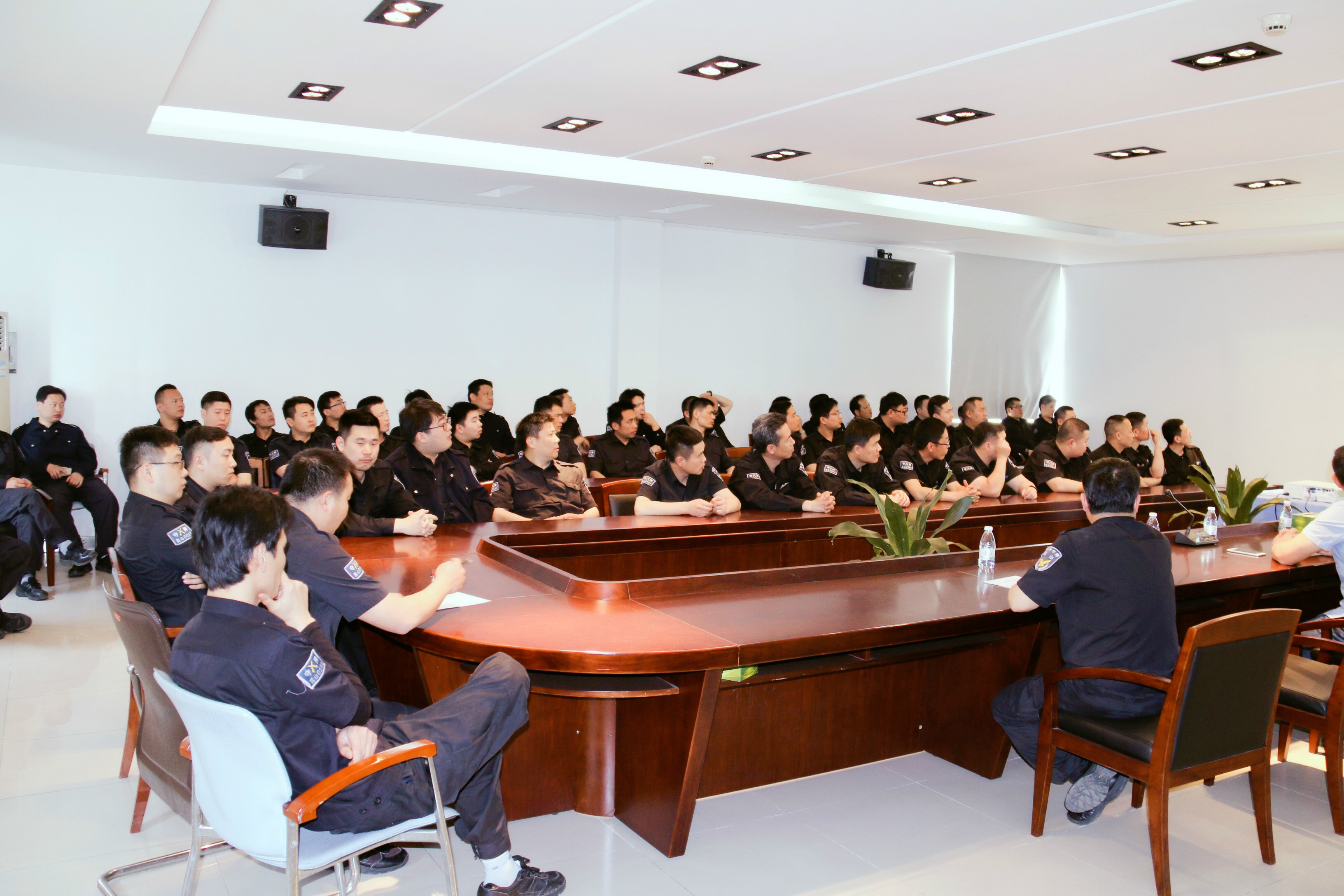 守押公司开展夏季安全行车教育培训活动.jpg