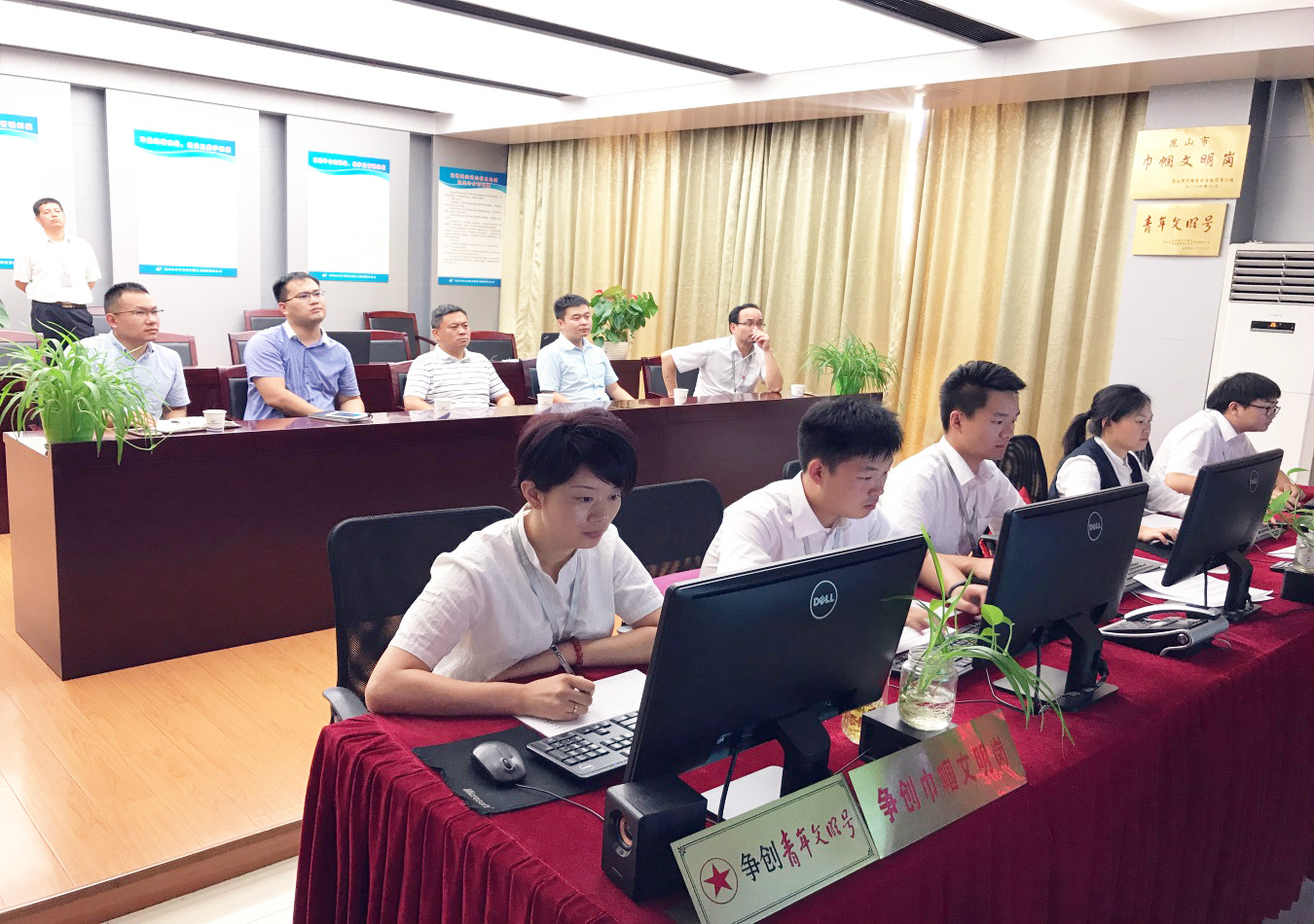 市交通运输指挥中心到监控中心参观指导1.jpg