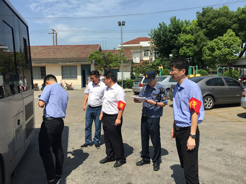 昆山公交开展夏季消防安全检查_副本.jpg