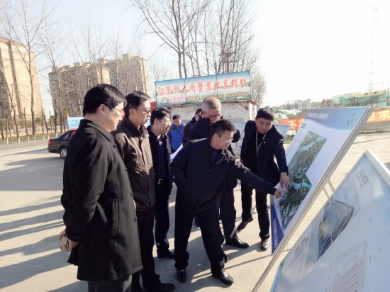 徐市长视察工地.jpg 徐市长视察工地.jpg