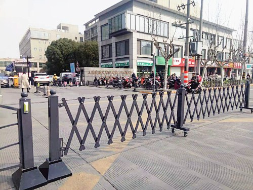 护栏.jpg
