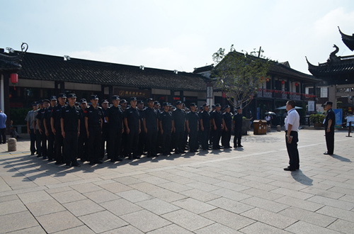保安公司圆满完成2019海峡两岸(昆山)中秋灯会安保任务 (1)_副本_副本.jpg 保安公司圆满完成2019海峡两岸(昆山)中秋灯会安保任务 (1)_副本_副本.jpg