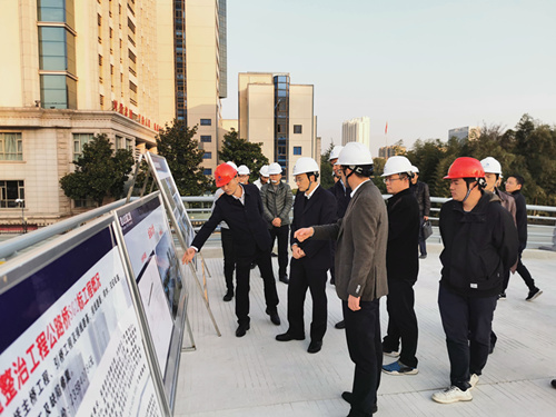 苏州副市长莅临青阳港SG2标项目检查指导02_副本.jpg