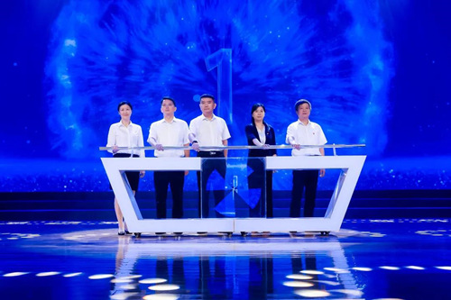 交发集团2021年度“匠心向党”职工劳动技能竞赛启动_副本.jpg 交发集团2021年度“匠心向党”职工劳动技能竞赛启动_副本.jpg